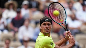Alexander Zverev hatte in Paris nur einen Kurzeinsatz und steht im Viertelfinale.
