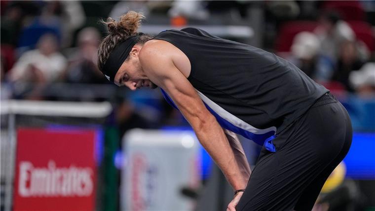 Zverev: Hoffentlich in Australien wieder bei 100 Prozent Alexander Zverev hatte zuletzt mit den Folgen einer Lungenentzündung zu kämpfen.