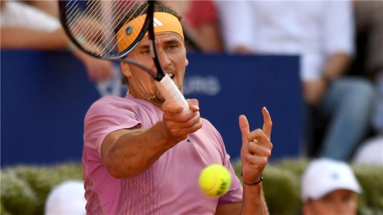 Zverev vor Finale in Hamburg: „Schwerste Match der Woche“ Alexander Zverev ist erneut in das Finale in Hamburg gestürmt.
