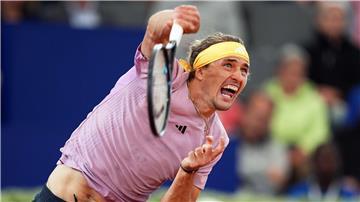Alexander Zverev spielte sein erstes Match am Rothenbaum.