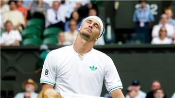 Alexander Zverev verlässt Wimbledon nach einer großen Enttäuschung.
