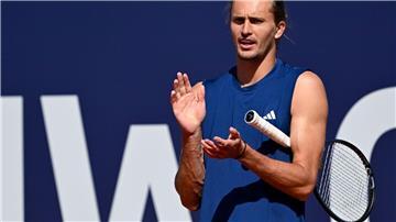 Alexander Zverev will sich in München aus der Formkrise befreien.