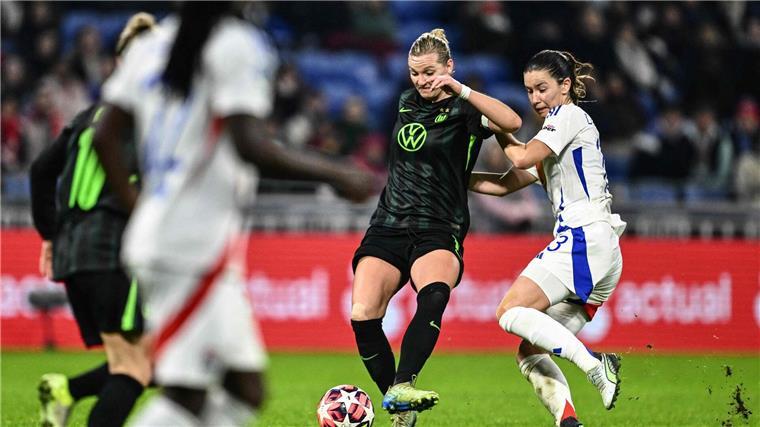 Champions League: Wolfsburg verliert in Lyon Alexandra Popp verliert mit Wolfsburg unglücklich in Lyon.