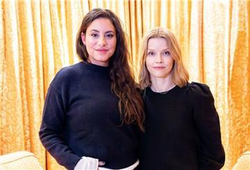 Almila Bagriacik und Karoline Schuch sind das neue Team.