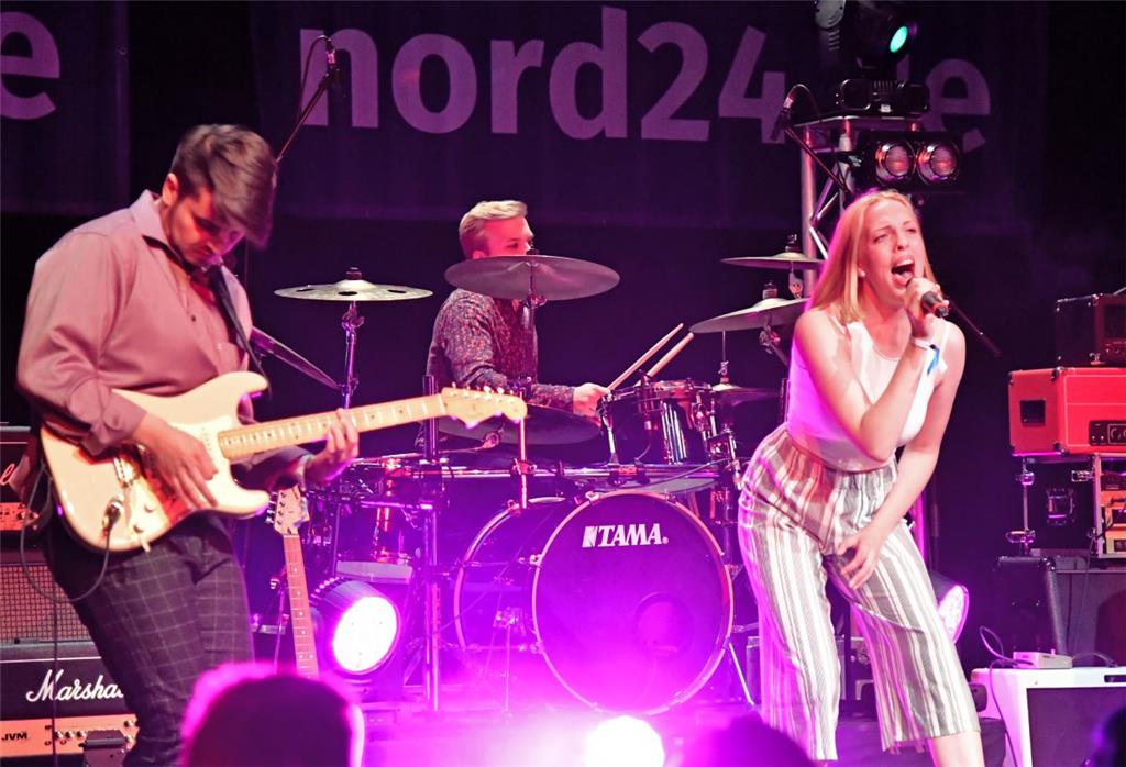 Als Modern Eighties bezeichnen die Flickering Lights ihren Sound. Foto: Schescho...