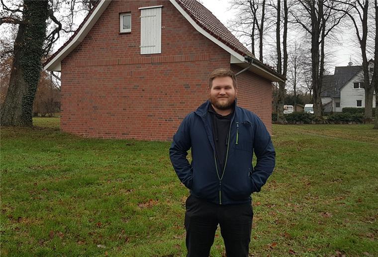 Als Ringstedts neuer Ortsbürgermeister sucht Wilken Gerdes eine neue Nutzung für das alte Gefrierhaus.