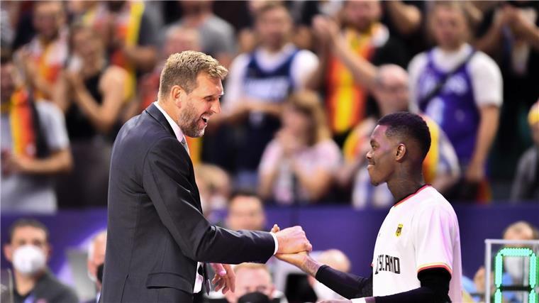 Als Spieler erfolgreich, als Typen verschieden: Nowitzki und Schröder.