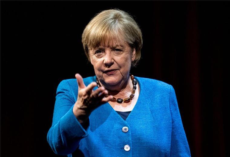 Ex-Kanzlerin Merkel äußert sich über Erdogan, AfD und Ostdeutschland Altkanzlerin Angela Merkel äußerte sich im ZDF ausführlich zu ihrer Zeit als Bundeskanzlerin.