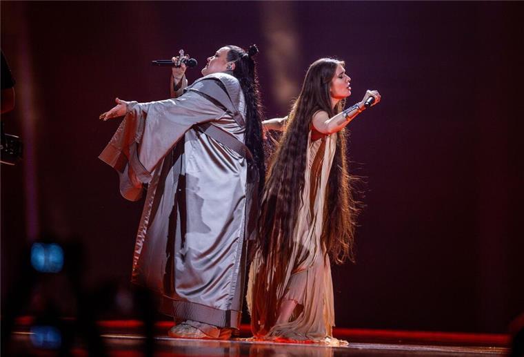 ESC 2024: Wer heute in Malmö im Finale auftritt Alyona Alyona & Jerry Heil aus der Ukraine singen „Teresa & Maria“.
