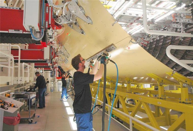 Airbus kündigt zahlreiche Neueinstellungen an - auch in Nordenham Airbus-Werke in Nordenham.