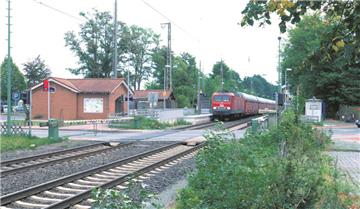 Am Bahnhof in Lunestedt muss ein zweiter Ticketautomat her. Einen Antrag hat der Beverstedter Gemeinderat auf den Weg gebracht. 