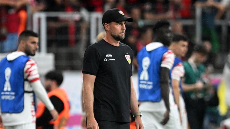Am Dienstag treten der VfB Stuttgart und Trainer Sebastian Hoeneß bei Preußen Münster an.