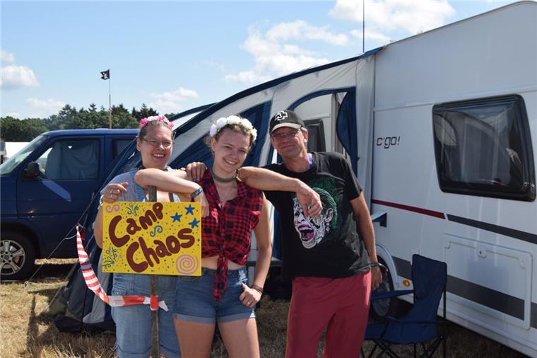 Deichbrand 2018: So lief es bei der Frühanreise Am ersten Tag der Anreise zum Deichbrand-Festival war die Stimmung auf dem Gelände sehr entspannt, so auch bei Familie Brünjes aus Imsum.