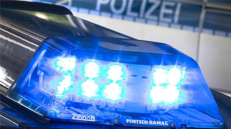 Nach dem schweren Verkehrsunfall bei Gyhum: Eine weitere Person verstorben Am Freitag ist eine weitere Person aufgrund ihrer schweren Verletzungen nach dem Unfall auf der B71 verstorben.