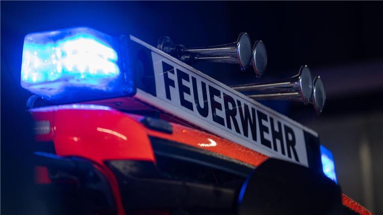 Brand in Mehrfamilienhaus - sieben Menschen verletzt Am Freitagabend brannte es in einem Mehrfamilienhaus in Lingen. (Symbolbild)