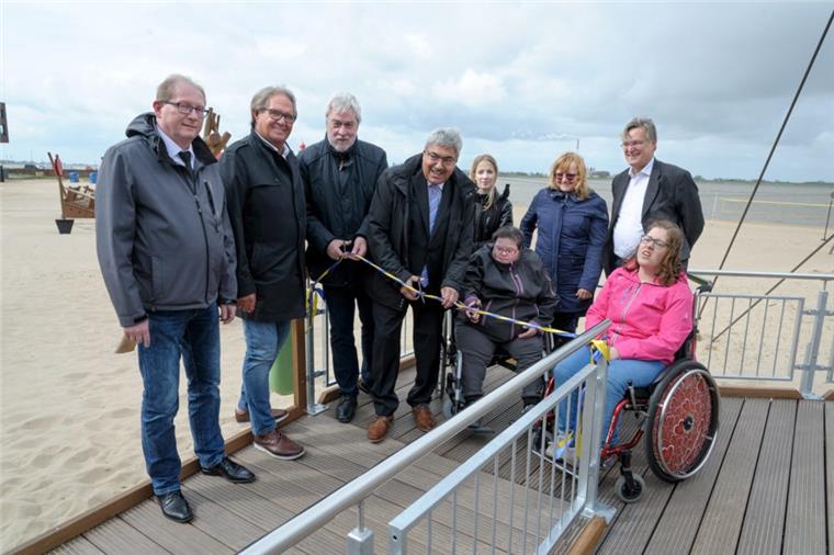 Bremerhaven: Seelust-Terrasse ist barrierefrei Am Freitagmittag haben die städtischen Beteiligten die lange geforderte barrierefreie
Seelust-Rampe eröffnet.