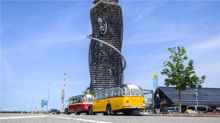 Harzturm geht in erstes Wochenende nach kompletter Eröffnung Am Fuß des Turms befindet sich ein Restaurant.