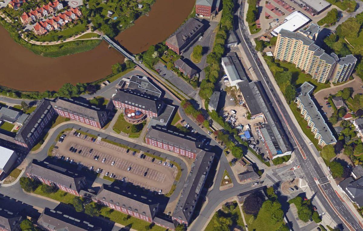 Am Geestheller Damm in Geestemünde wurde ein Rollerfahrer ohne Helm und Führerschein erwischt.