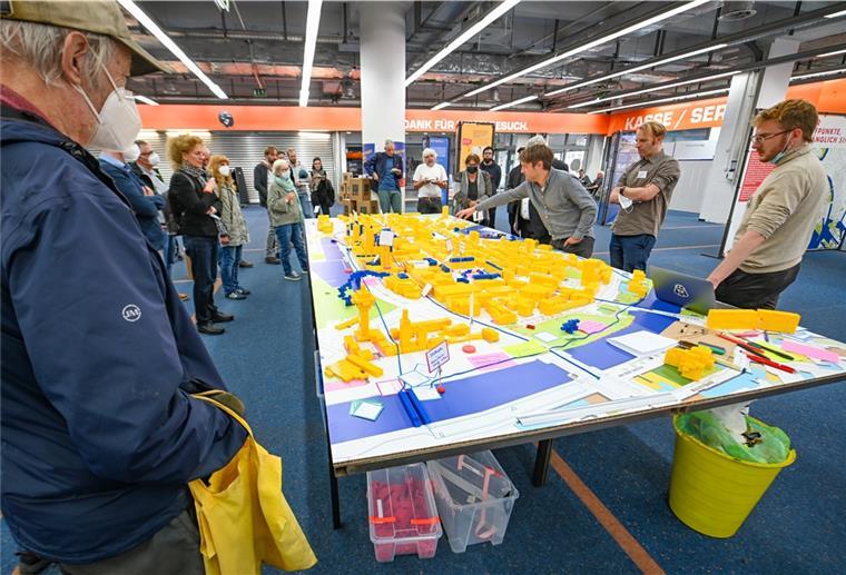 Bremerhavens Zukunftscamp Innenstadt ist beendet Innenstadtmodell aus Lego