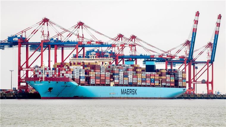 Neue Reeder-Allianz: Was das für Bremerhaven bedeutet Am JadeWeserPort in Wilhelmshaven rechnet die Marketinggesellschaft mit Zuwachs infolge der „Gemini Cooperation“. (Archivbild)