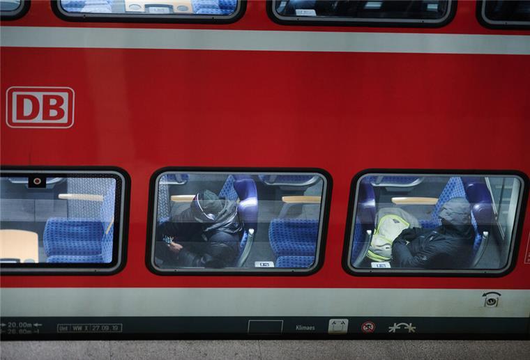 Schon wieder Ausfälle: RE-Züge fahren nicht ab Lehe Am Leher Bahnhof halten ab Samstag vorerst keine RE-Züge mehr.
