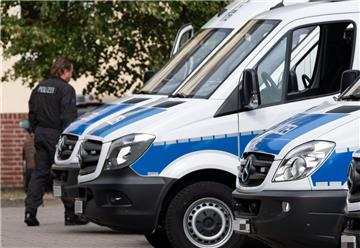 Am Mittwoch hat die Polizei mehrere Wohnungen in den Stadtteilen Mitte und Huchting durchsucht und dabei Marihuana, Kokain, sowie Bargeld beschlagnahmt.