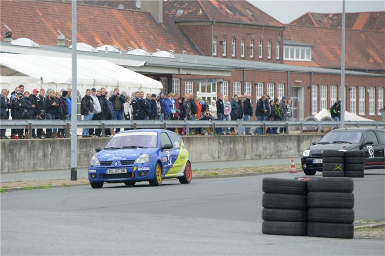 Zahlreiche Straßen im Fischereihafen für Rallye gesperrt Am Sonntag findet die Rennveranstaltung „ADAC Fischereihafen Rallye-Sprint/Retro-Rallye“ in Bremerhaven statt.