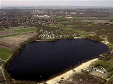 Am Spadener See ist am Montag eine Frau wiederbelebt worden.