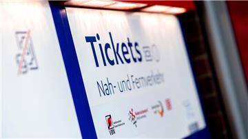 Am Ticketautomaten müssen Kunden des VBN ab dem kommenden Jahr tiefer in die Tasche greifen.