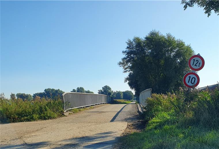 Wurster Nordseeküste will Brücken abreißen Am wichtigsten, am meisten genutzt und besonders marode: die Brücke, die am Sieverner Specken über den Grauwallkanal führt.