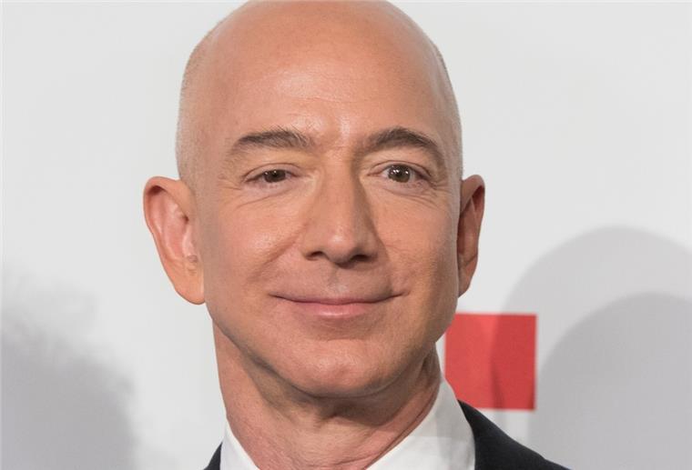 Rakete von Jeff Bezos Raumfahrtfirma stürzt ab Amazon-Gründer Jeff Bezos