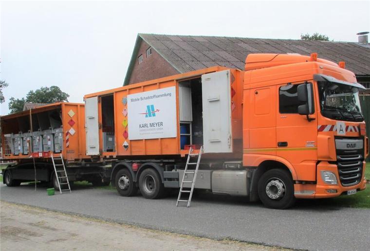 Lkw sammelt kostenlos im Cuxland Sondermüll ein Das Schadstoffmobil ist wieder im Cuxland unterwegs.