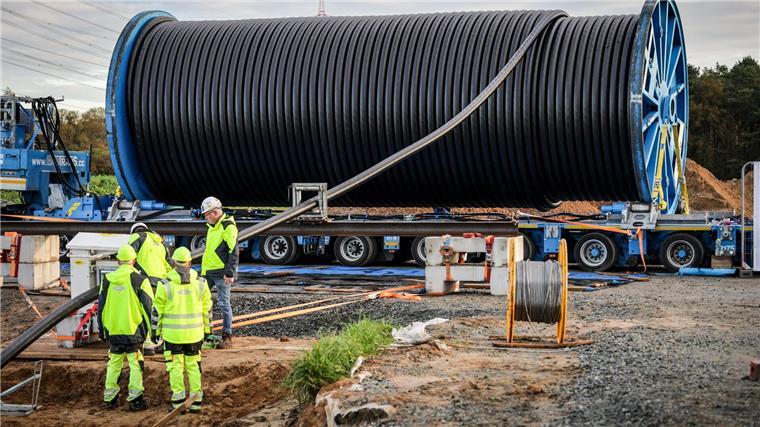 Baustart auf nächstem Abschnitt der Stromtasse Suedlink An anderen Stellen in Niedersachsen, wie hier in Heeslingen, wurden bereits Stromkabel verlegt. (Archivbild)