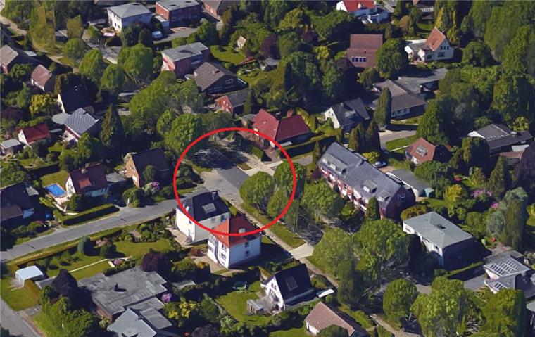 Speckenbüttel: 76-Jähriger verliert Kontrolle über sein Auto An der Ecke Lycker Straße/Wurster Straße fuhr der 76-Jährige gegen einen Laternenmast.