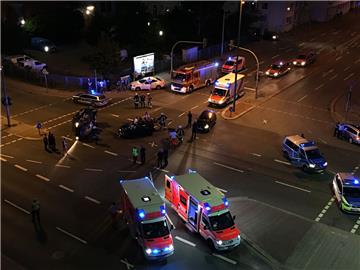 An der Kreuzung Columbusstraße/Lloydstraße hat es am Dienstagabend einen schweren Verkehrsunfall gegeben. 