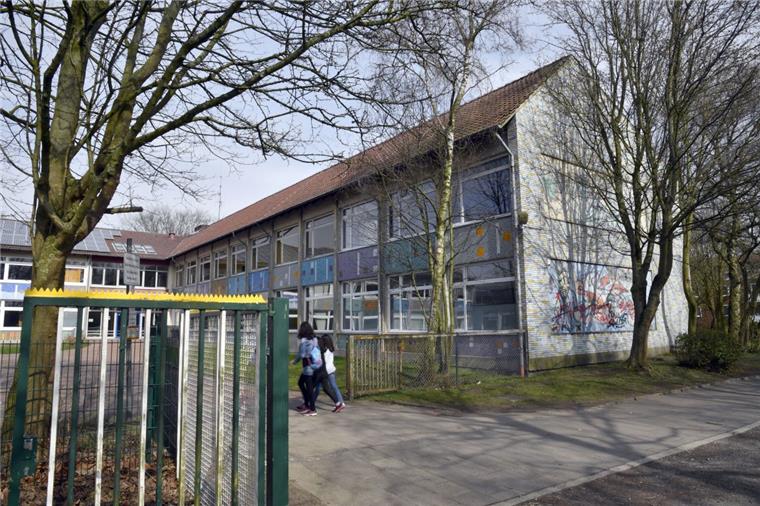 Ärger über Unterrichtsausfall an der Oberschule Geestemünde An der Oberschule Geestemünde fällt seit dem Ende der Osterferien viel Unterricht aus. Das ärgert viele Eltern.