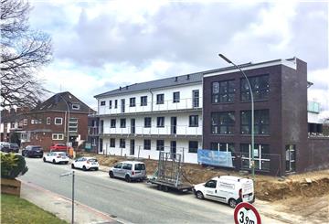 An der Parkstraße 44 in Speckenbüttel errichtet die Nordsee-Bau GmbH einen Mietshaus-Komplex, der ab Juni 2021 bezugsfertig sein soll.