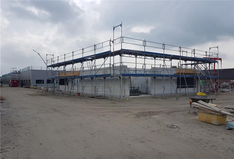 An der Straße Schiffshören baut der Investor Bremen Buildings einen neuen Zustellstützpunkt für die Post/DHL.