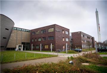 An der Uni Bremen finden Affenversuche statt.