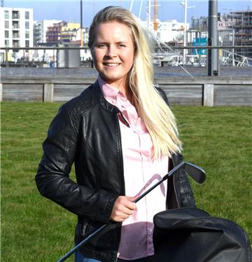 Anastasia Mickan steht vor einem entscheidenden Schritt in ihrer Golf-Karriere. Die Bremerhavenerin wechselt im kommenden Jahr zu den Profis.