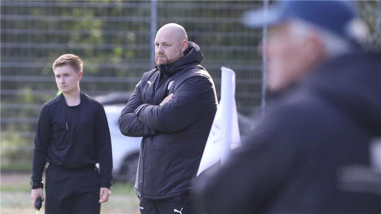 Überraschender Trainerwechsel bei Fußball-Bezirksligist Rot-Weiss Cuxhaven