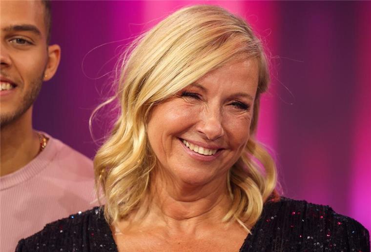 Nach verpasster Show: Andrea Kiewel zurück im Fernsehgarten Andrea Kiewel ist zurück in Deutschland