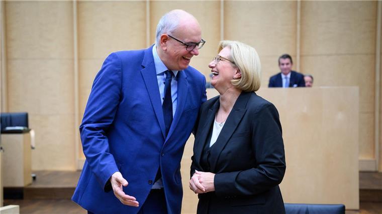 An der Spitze des Bundesrats - Was das Amt für Bremen heißt Andreas Bovenschulte wird die Nachfolge von Anke Rehlinger (beide SPD) antreten.