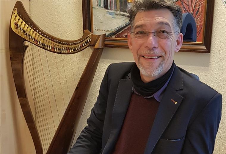 „Jugend musiziert“: In Bremerhaven nur erste Preise Andreas Brandes, Leiter der Jugendmusikschule Bremerhaven, ist stolz auf die vielen jungen Siegerinnen und Sieger.