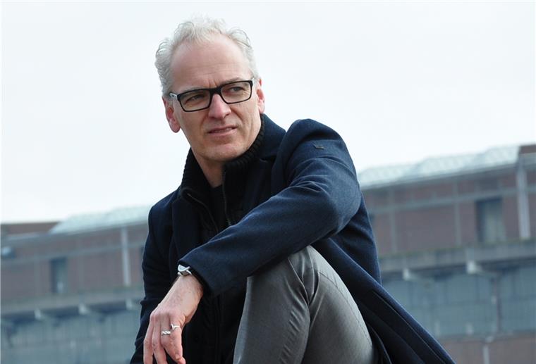 Andreas Engel hat die fast zwei Jahre seit der Insolvenz seines langjährigen Arbeitgebers genutzt, um den Auftaktroman seiner Fantasy-Trilogie „Der Einäugige erwacht“ fertig zu stellen.