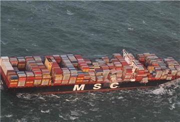 Anfang 2019 hat das Groß-Containerschiff „MSC Zoe“ vor den Nordseeinseln von Ameland bis Borkum insgesamt 342 Container verloren. Die Schutzgemeinschaft Nordseeküste befürchtet, dass so etwas wieder passieren könnte, wenn jetzt nicht gehandelt wird.