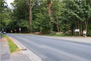 Anfang nächsten Jahres soll auf der Bäckerstraße eine Querungshilfe gebaut werden, damit Besucher des neuen Jugendzentrums sicher ans Ziel gelangen.