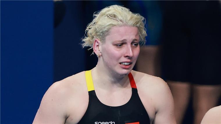 Schwimmerin Köhler verpasst Olympia-Medaille knapp und weint Angelina Köhler hat eine Olympia-Medaille knapp verpasst.