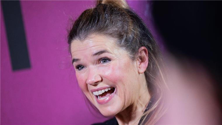 Anke Engelke kommt zur Göttinger Frühjahrslese Anke Engelke, Schauspielerin, bei einer Filmpremiere.