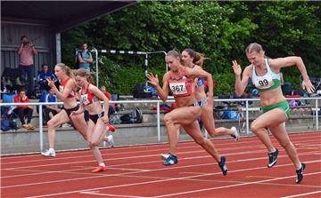Anna-Lena Freese vom FTSV Jahn Brinkum (Nr. 367) hat für die 100 Meter der Frauen eine Zeit von 11,43 Sekunden gemeldet.  